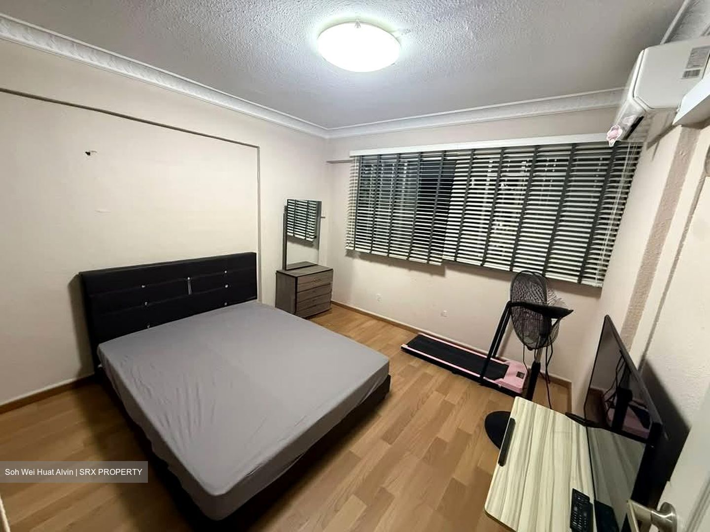 Blk 558 Jurong West Street 42 (Jurong West), HDB Executive #591311371